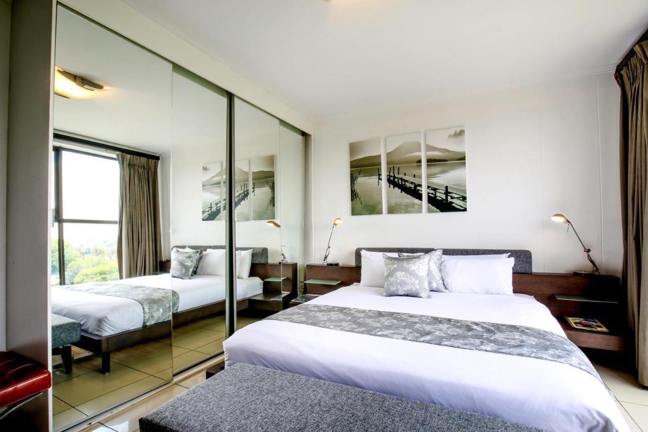 The Nicol Hotel And Apartments Johannesburg Bagian luar foto