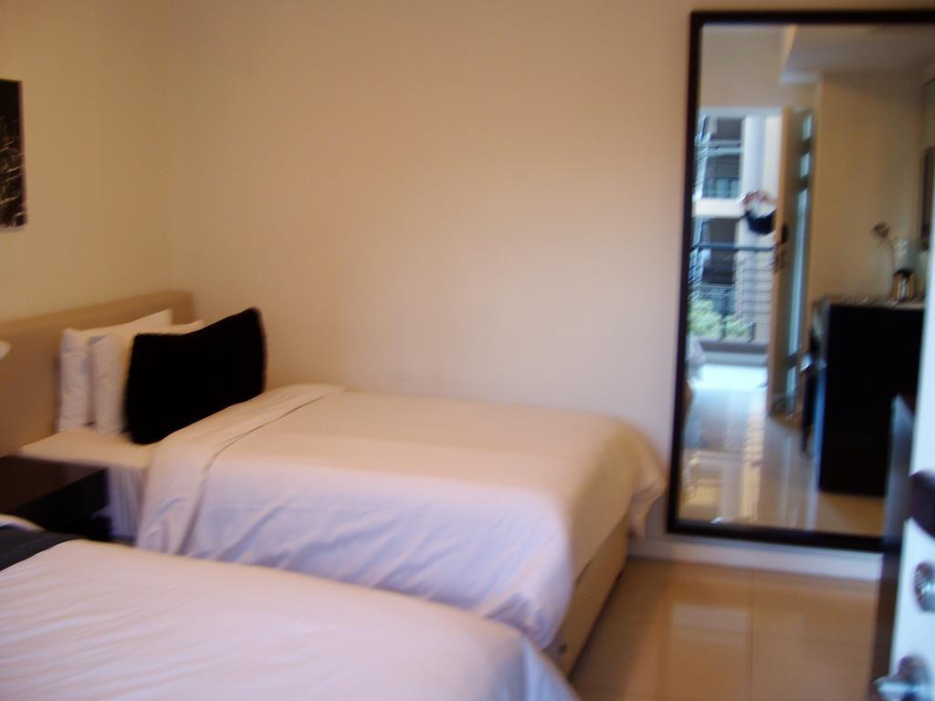 The Nicol Hotel And Apartments Johannesburg Bagian luar foto