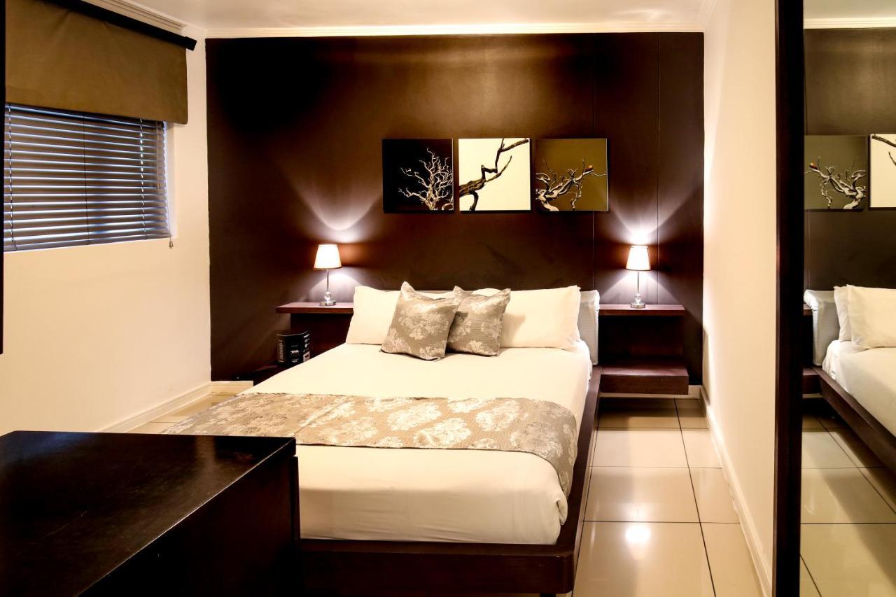 The Nicol Hotel And Apartments Johannesburg Bagian luar foto