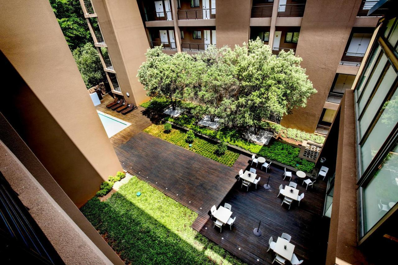 The Nicol Hotel And Apartments Johannesburg Bagian luar foto