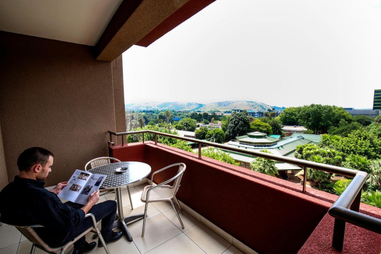 The Nicol Hotel And Apartments Johannesburg Bagian luar foto